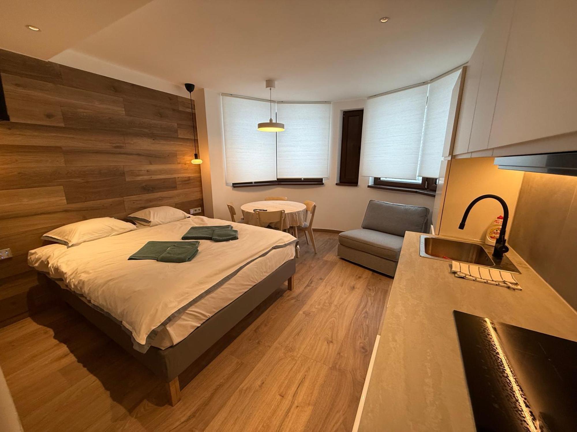 Juli Kop Apartment *